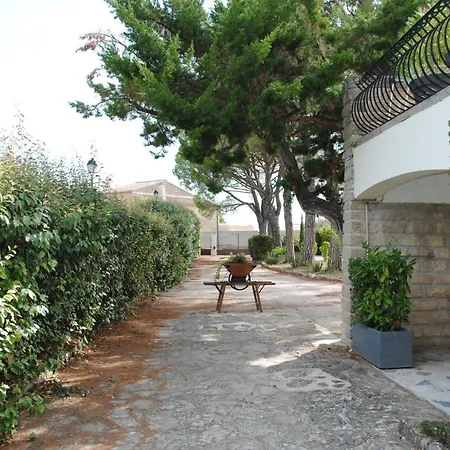 Terre De Bacchus Bed & Breakfast